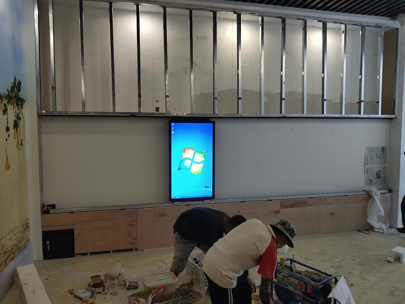 中億?；踊壠林ι綎|菏澤黨建館打造智能滑軌系統(tǒng)