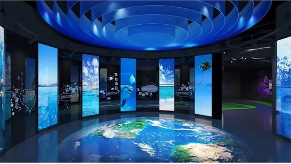 揭秘：弧形開合屏幕，未來科技新寵兒！